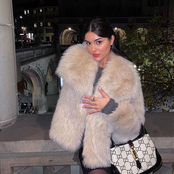 Zara Jackets & Blazers - ZARA faux fur large collar coat jacket blogger favorite